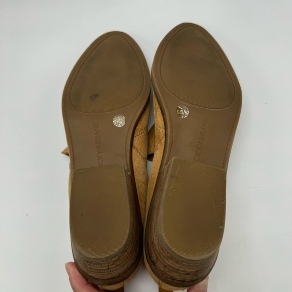 Lucky Brand Mahzan Leather Bootie Heeled Loafer Tan Brown Size 8.5 Pointed Toe - Picture 7 of 8